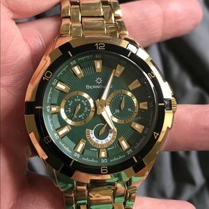 NWOT  Men’s Multifunction Watch